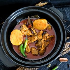 A picture of Niramish Mangsho.