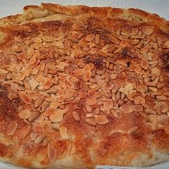 A picture of Fat Thursday's Spanish cake.