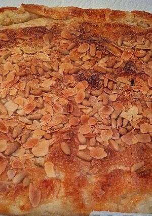 A picture of Fat Thursday's Spanish cake.