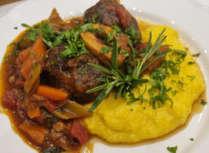 Ossobuco polentával recept fotója