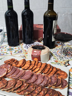 Una foto de Surtido de embutidos ibéricos Extremeños