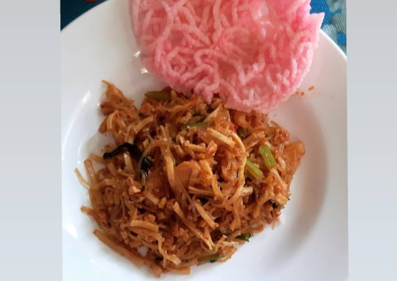 Mie telur goreng spesial