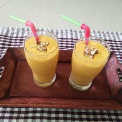 A picture of Mango milkshake.