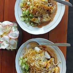รูปของ Ketoprak home made