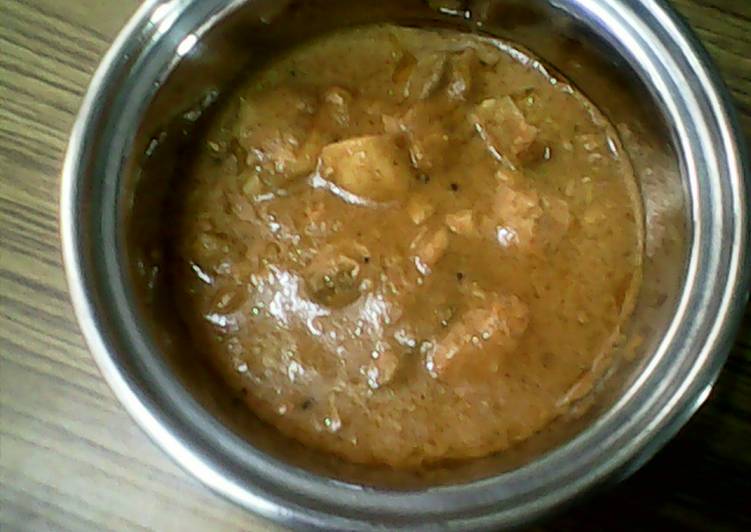 Recipe of Homemade Chicken Curry (Village Style)