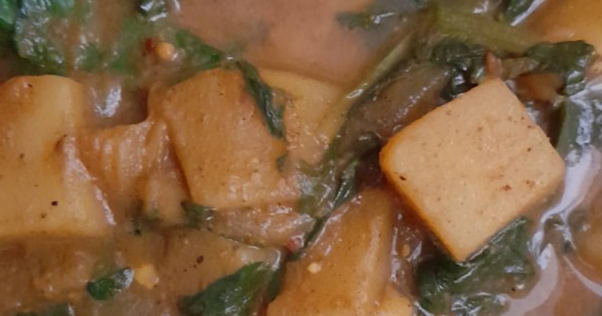 Vegan potato and spinach curry Recipe by Annik B - Cookpad