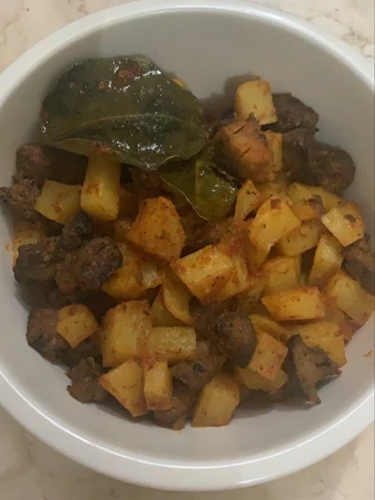 Langkah Mudah untuk Menyiapkan Resep Sambal goreng ati kentang yang Sempurna Anti Ribet, Lezat Sekali