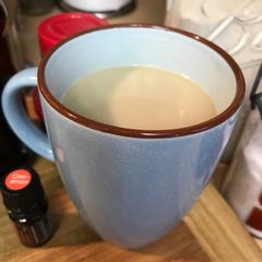 A picture of TNTea.