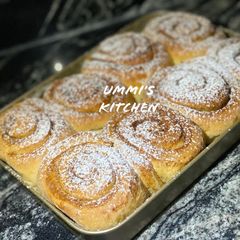 A picture of Cinnamon rolls.