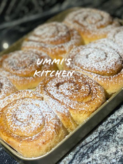 A picture of Cinnamon rolls.