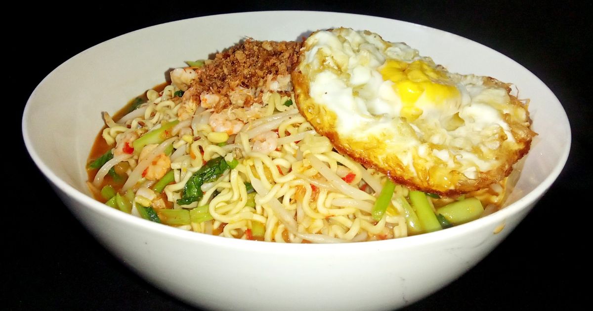 Mie Kuah (Mie Sedapp Kari Spesial)