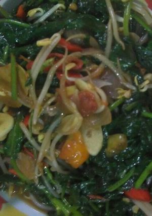 Foto resep Tumis bayam dan tauge💞