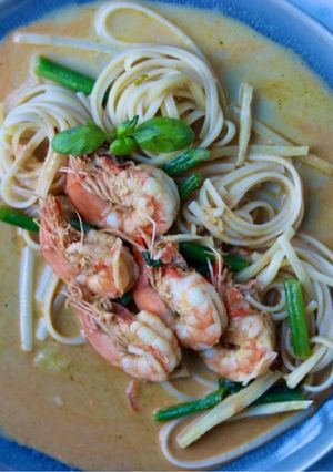 A picture of Thai green curry with king prawns fettuccine 🦐.