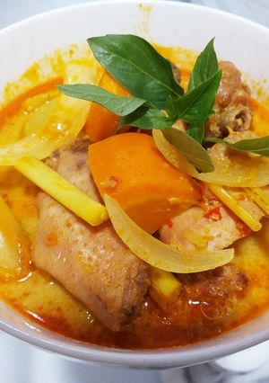 Hình của món Cari gà.