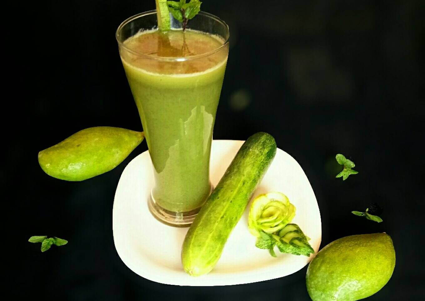 Raw mango and cucumber refreshing drink