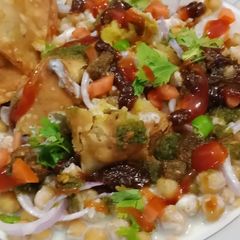 A picture of Samosa Chana Chat.