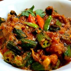 A picture of Dahi Masala Bhindi (Okra in Spicy Yogurt Sauce).