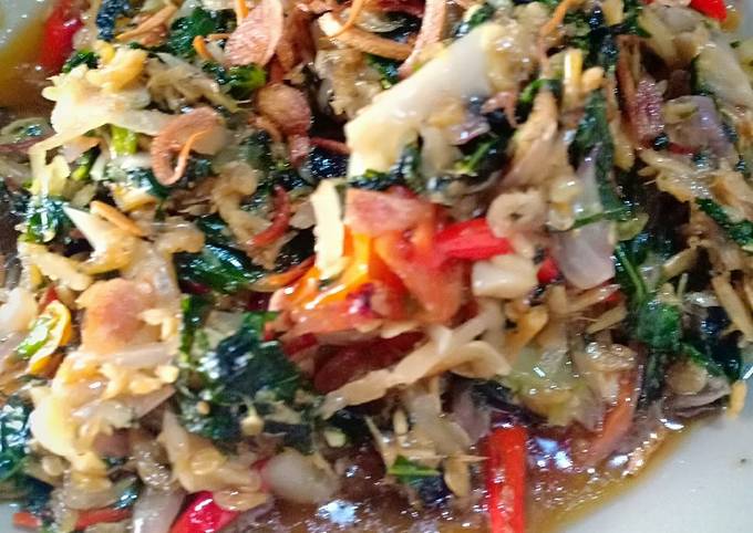 Bagaimana Menyiapkan Tumis daun pepaya dan teri medan Anti Gagal