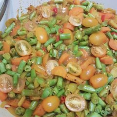 A picture of Tumeric Beans and Carrots.