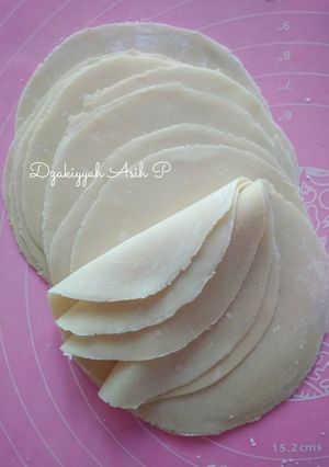 Foto resep KULIT PANGSIT (cocok untuk kuah dan goreng)