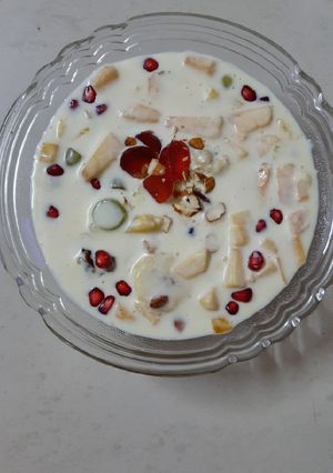 A picture of Fruit cream bowl.