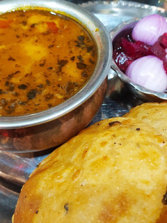 भंडारे वाले आलू की सब्जी (Bhandare wale aloo ki sabji recipe in Hindi) रेसिपी मुख्य फोटो