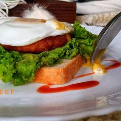 A picture of Poach egg sandwich.
