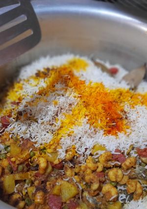 A picture of Prawn biryani.