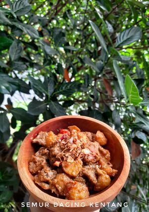 Foto resep Semur Daging Kentang