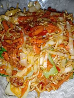 Foto resep Mie Instan Tumis Pedas