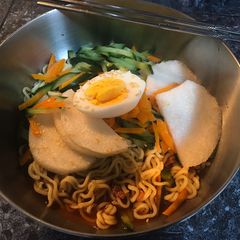 A picture of Cold Instant Noodles.