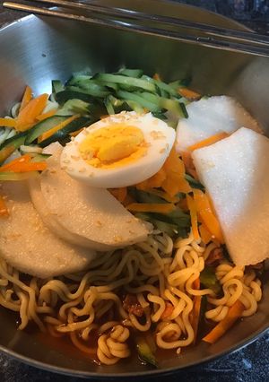 A picture of Cold Instant Noodles.