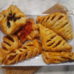 รูปของ Puff Pastry/Grem Lipat