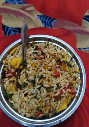 भेलपुरी (bhelpuri recipe in hindi) रेसिपी मुख्य फोटो