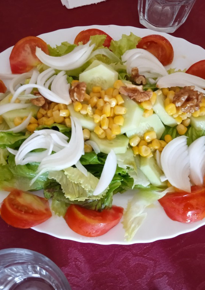 Una foto de Ensalada veraniega clásica