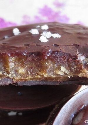 A picture of Dates and chocolate patties.
