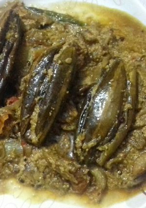A picture of Aalu potol postu.