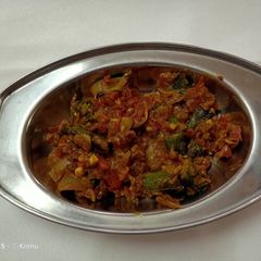 A picture of Bhindi do pyaza.
