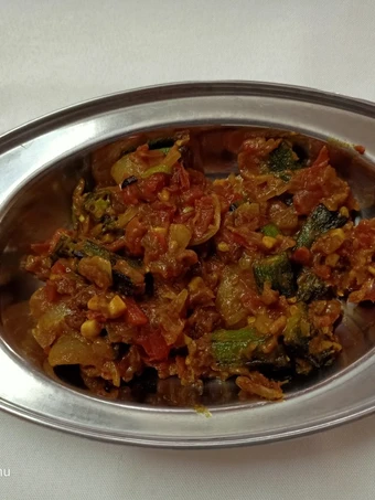Easy Way Make Bhindi do pyaza which So Delicious