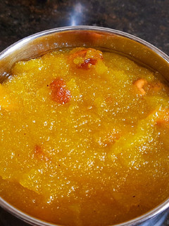 பைனாப்பிள் கேசரி(pineapple kesari recipe in tamil) செய்முறை முக்கிய புகைப்படம்