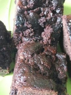 Foto resep Fudgy Brownies a.k.a triple chocolate brownies
