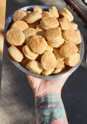 Una foto de Bizcochitos de queso untable