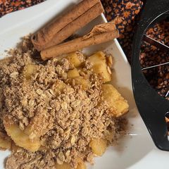 A picture of Stove top apple crisp 🍎.