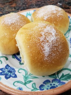 Una foto de Pan dulce, suave, tierno delicioso. Receta súper fácil