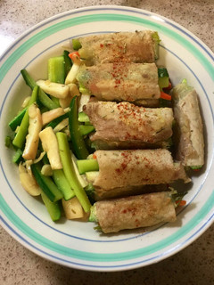 芥末黃瓜豬肉捲 的食譜成品照片