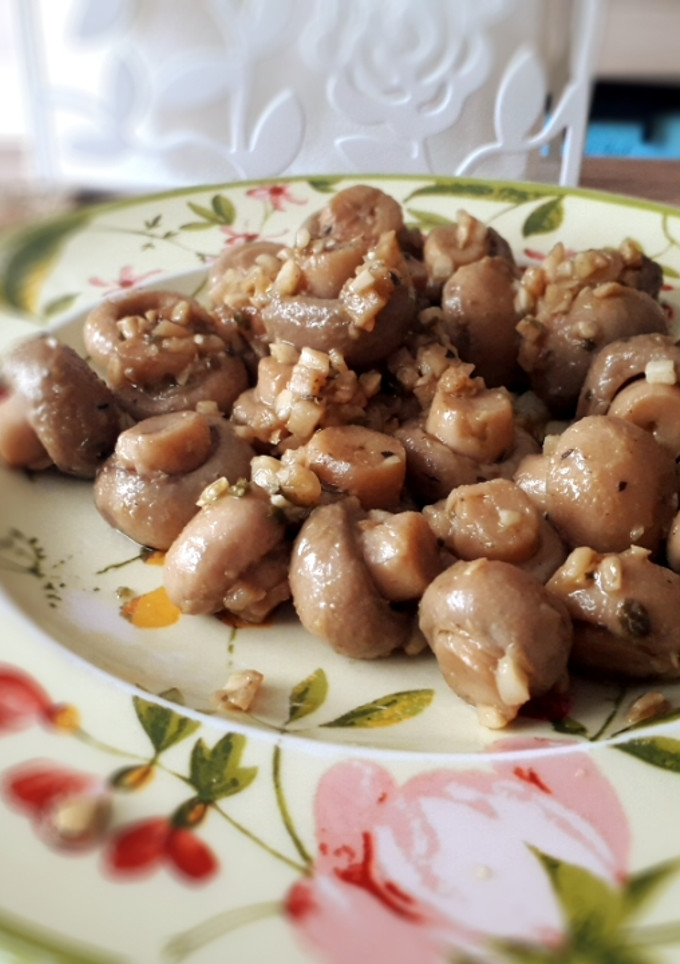 Una foto de Champiñones 🍄🍄