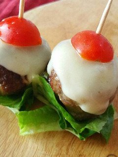 A picture of Low Carb Cheesy Ranch Burger Bites.