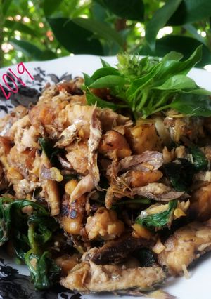 Foto resep Oseng tempe ikan asap kemangi