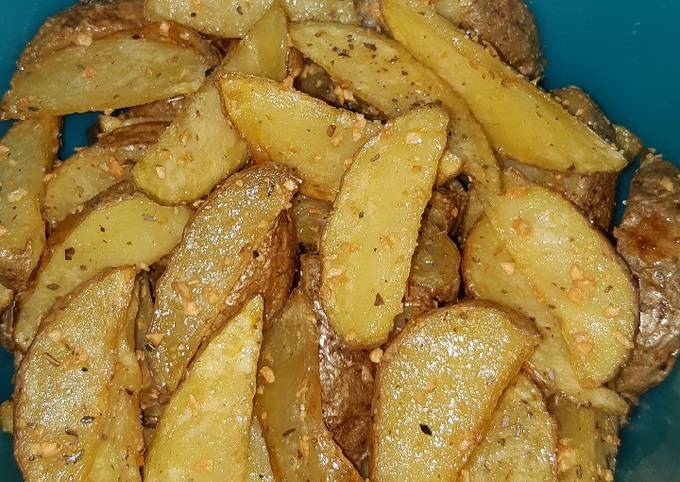 Bagaimana Menyiapkan Kentang wedges praktis yang Enak