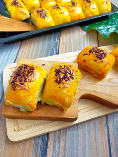 Foto resep Bolen Pisang Keju Coklat